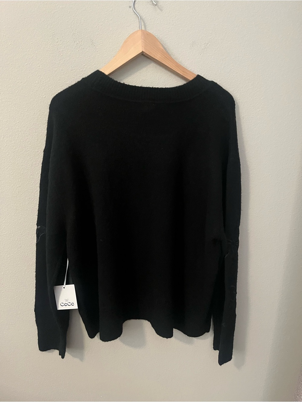 CeCe Black Crewneck Sweater with Tonal Bow Motifs • Size 1X • NWT - Picture 6 of 10